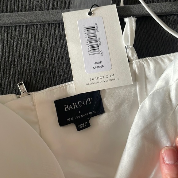 Bardot Annabelle Bow Mini Dress (Reception Look, After Party, Bachelorette) - Picture 2 of 8